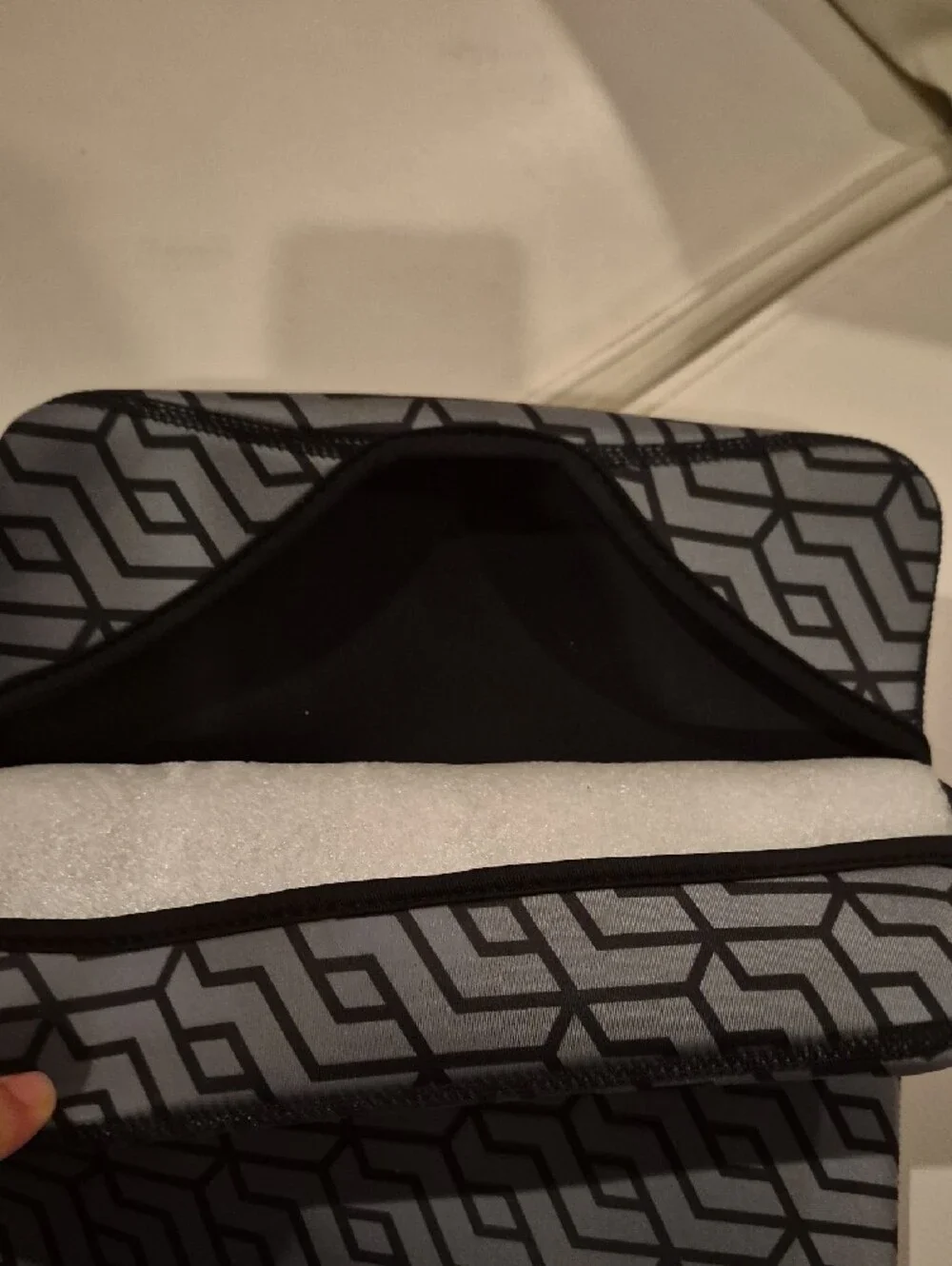 HP Gray and Black Geometric Laptop Sleeve